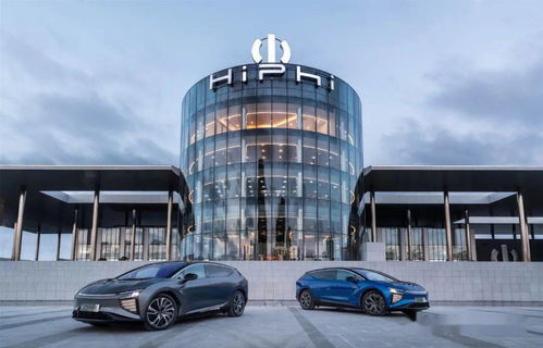 鳳凰衛(wèi)視獨(dú)家探訪華人運(yùn)通 揭秘5G智能汽車(chē)背后的未來(lái)出行圖景